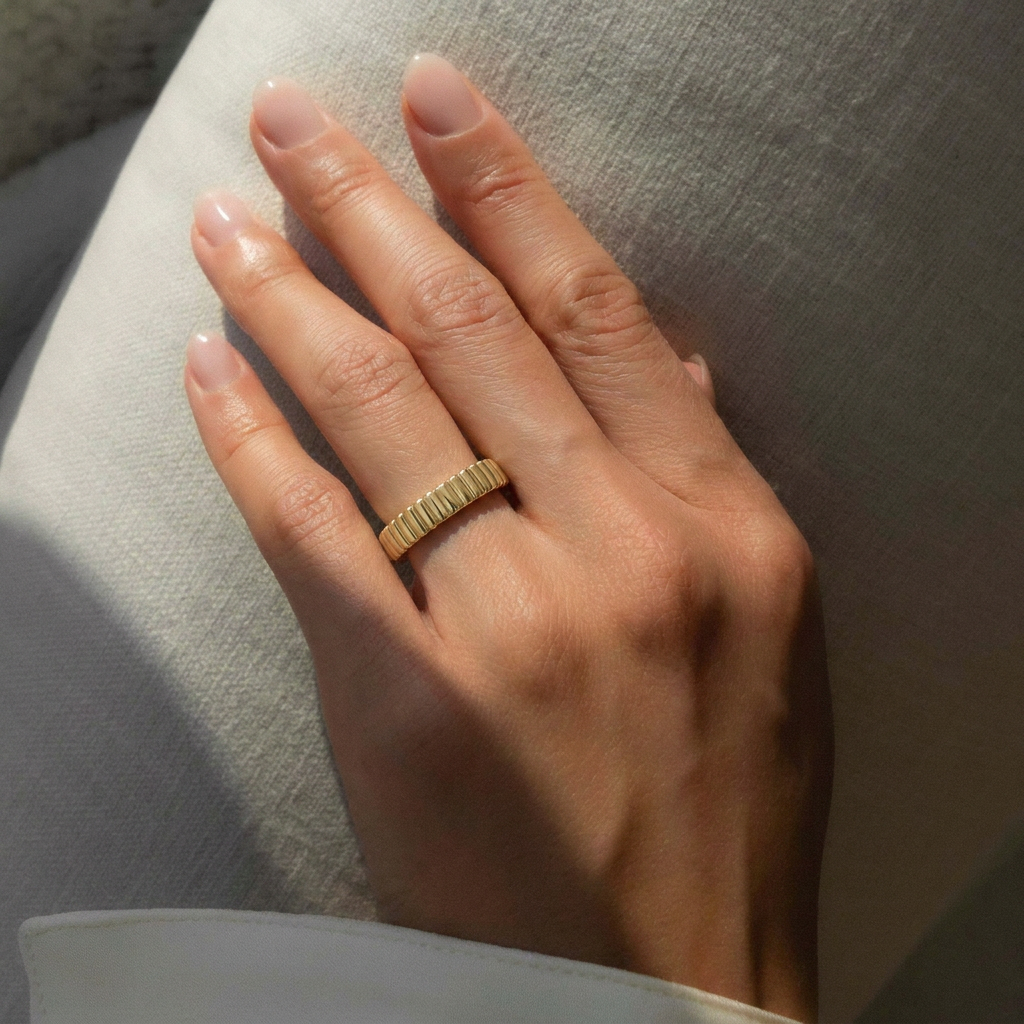 FD257.hand.2.jpg
