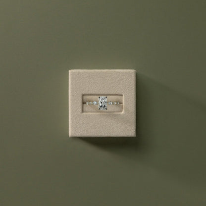 CUJ037