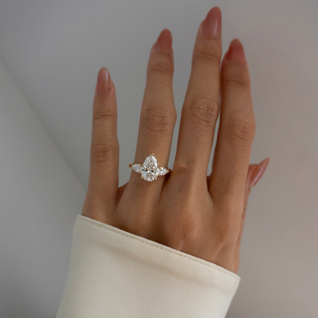 FD063.hand.1.jpg
