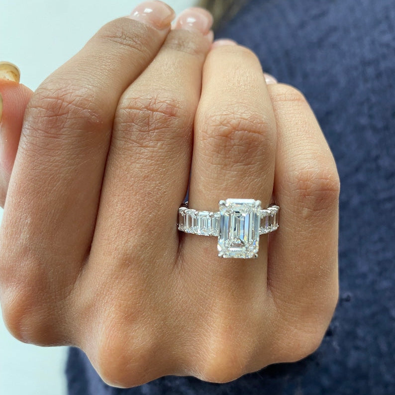 GAG024