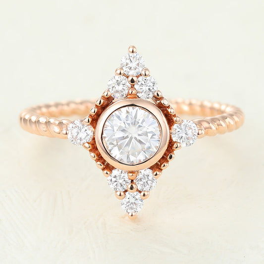 0.41 CT Round Cluster Moissanite Engagement Ring